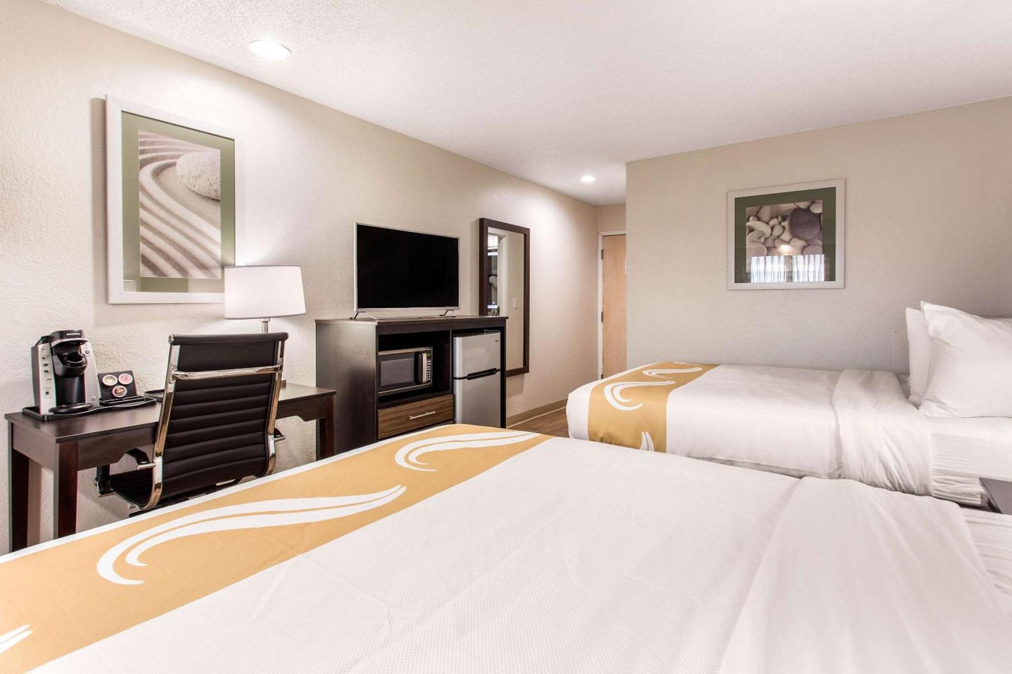 Quality Inn & Suites Myrtle Beach Near Outlets Exterior photo