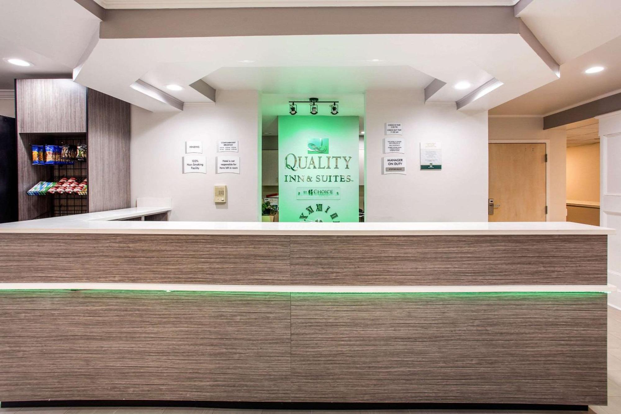 Quality Inn & Suites Myrtle Beach Near Outlets Exterior photo