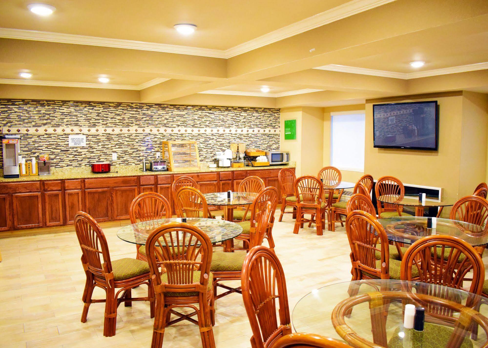 Quality Inn & Suites Myrtle Beach Near Outlets Exterior photo