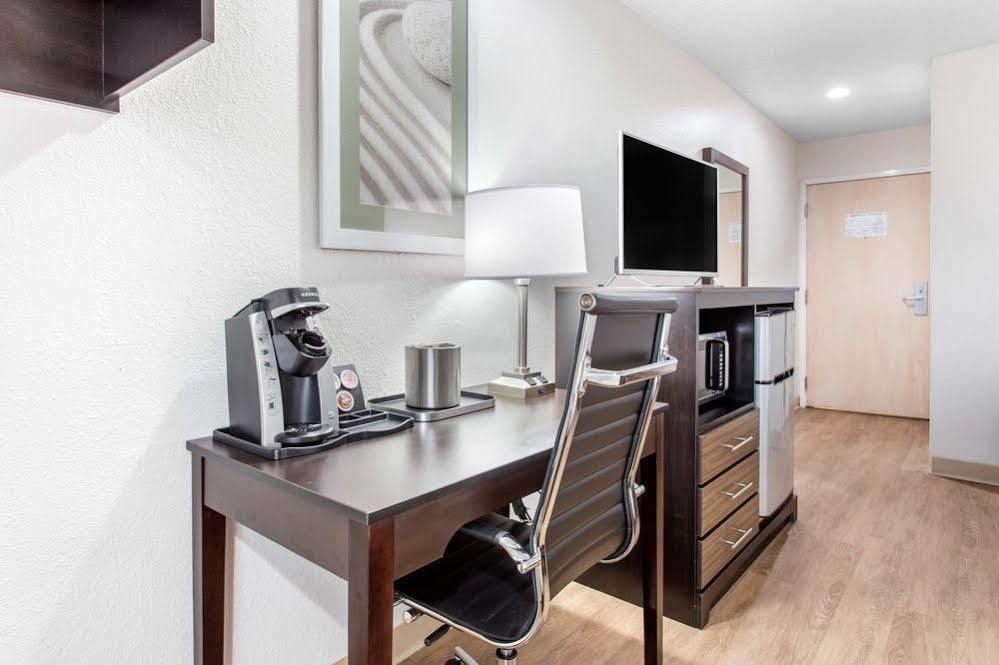 Quality Inn & Suites Myrtle Beach Near Outlets Exterior photo